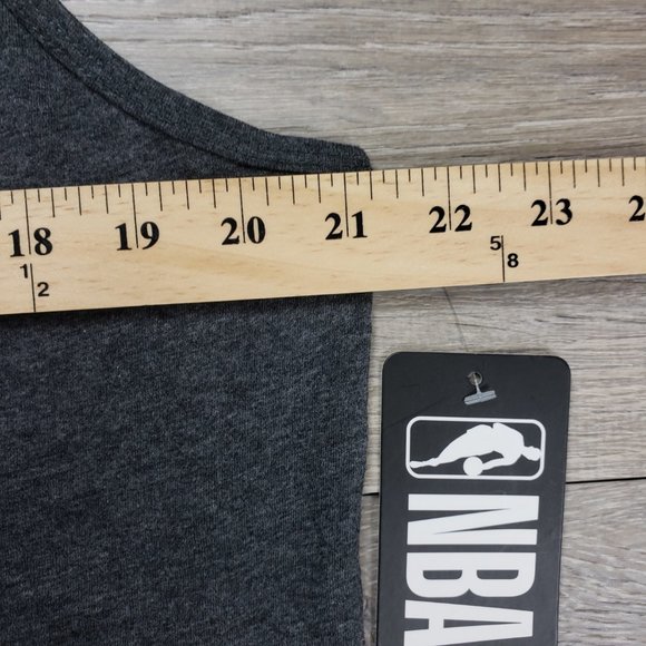 NBA 46  MEN'S  T-SHIRT GREY/RED SIZE LARGE - Picture 5 of 9